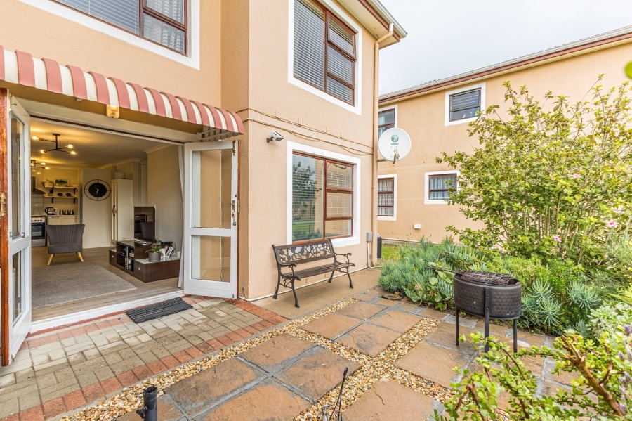 2 Bedroom Property for Sale in Durbanville Western Cape